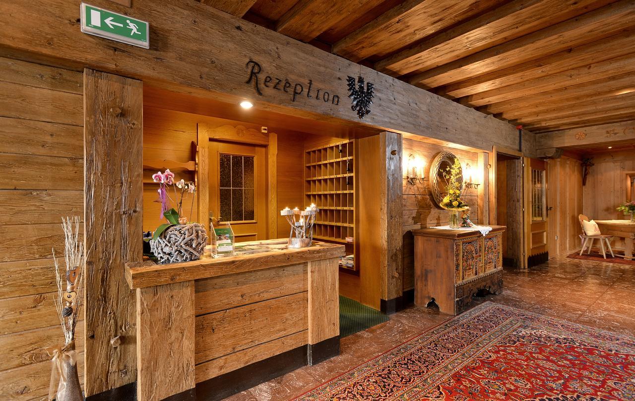 Hotel Schwarzer Adler Hippach Esterno foto