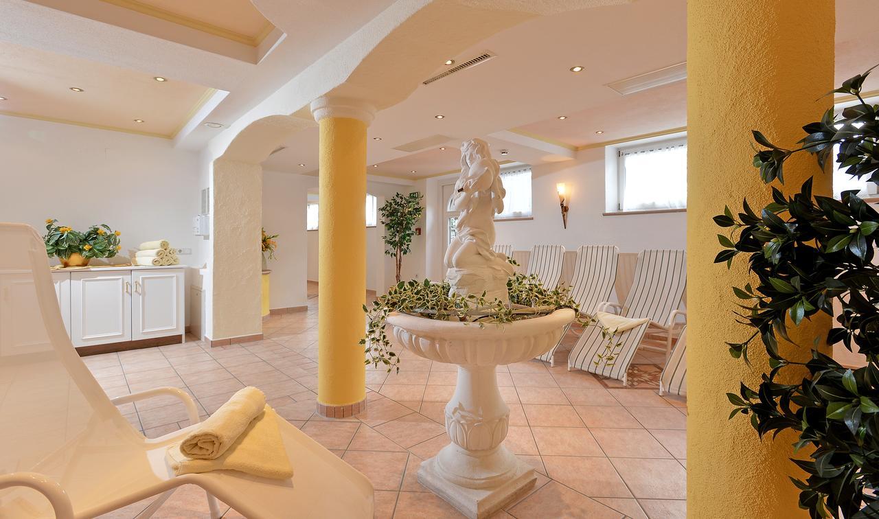 Hotel Schwarzer Adler Hippach Esterno foto